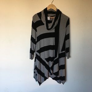 NWOT Monroe and Main Tunic
